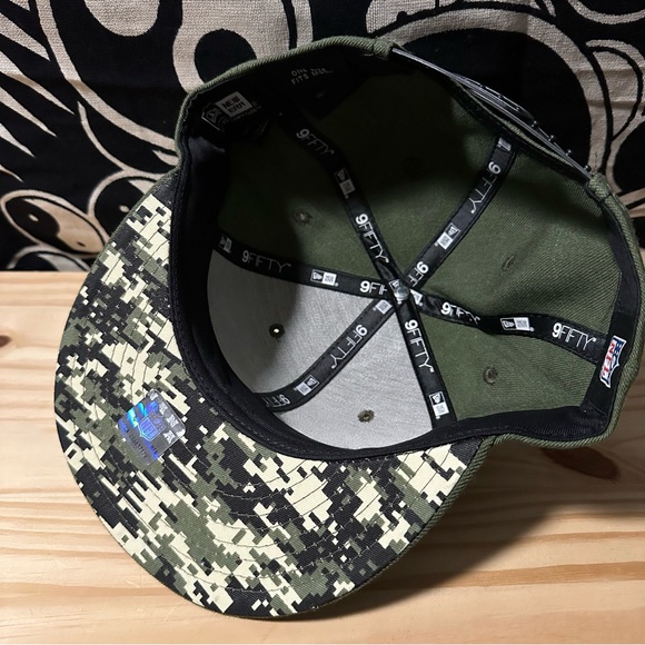 Baltimore Ravens Military Salute Limited Edition New Era Snap Back Hat - Picture 4 of 5